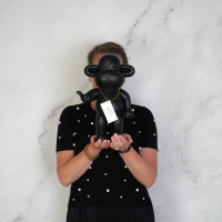 Ornament 'The Legend' Monkey Hang Loose zwart L