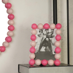 Fotolijst bolletjes neon pink - lichtroze 18,5x13,5cm